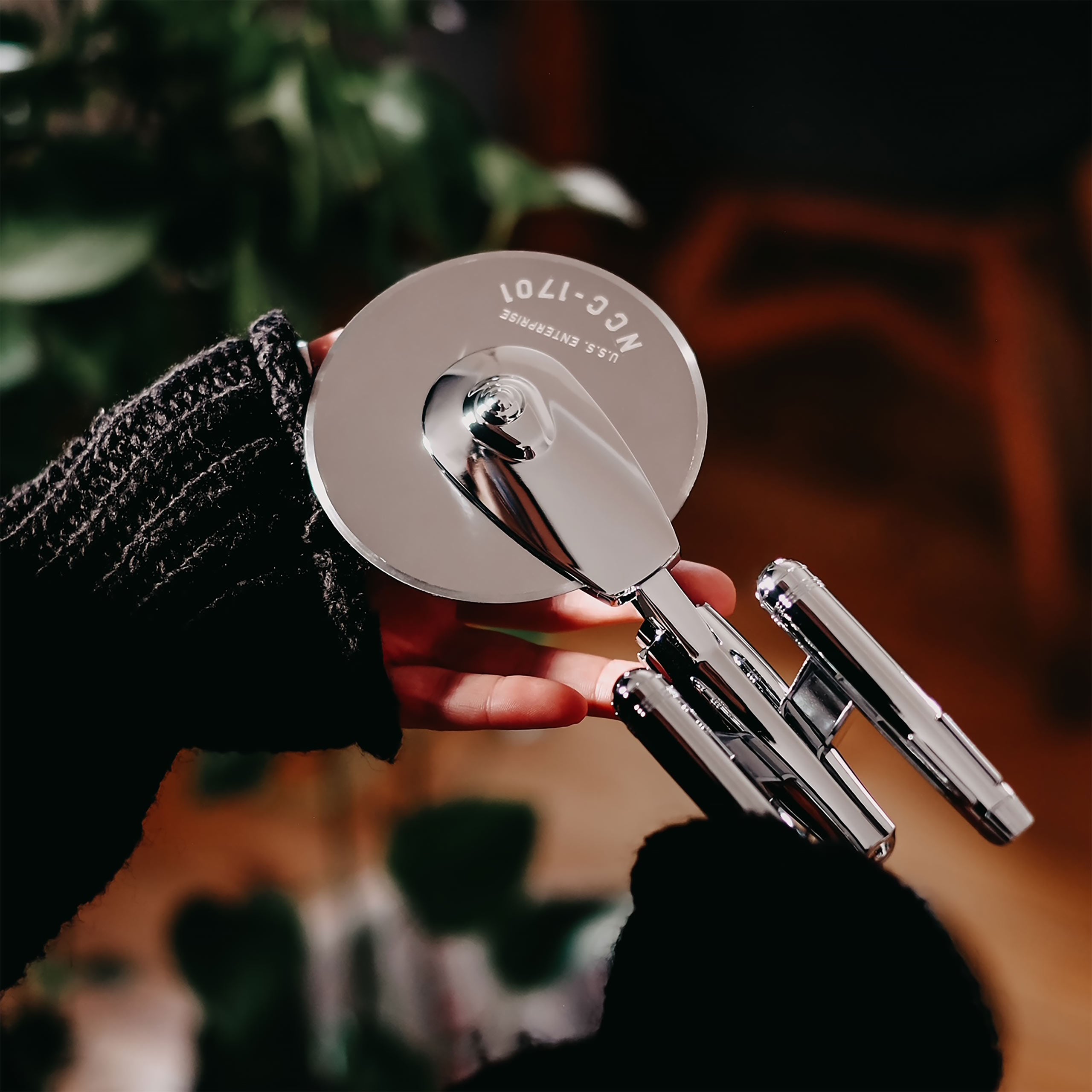 Product image Star Trek - USS Enterprise NCC-1701 Pizza Cutter
