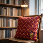 Zdjęcie produktu Harry Potter - Poduszka z herbem Gryffindoru