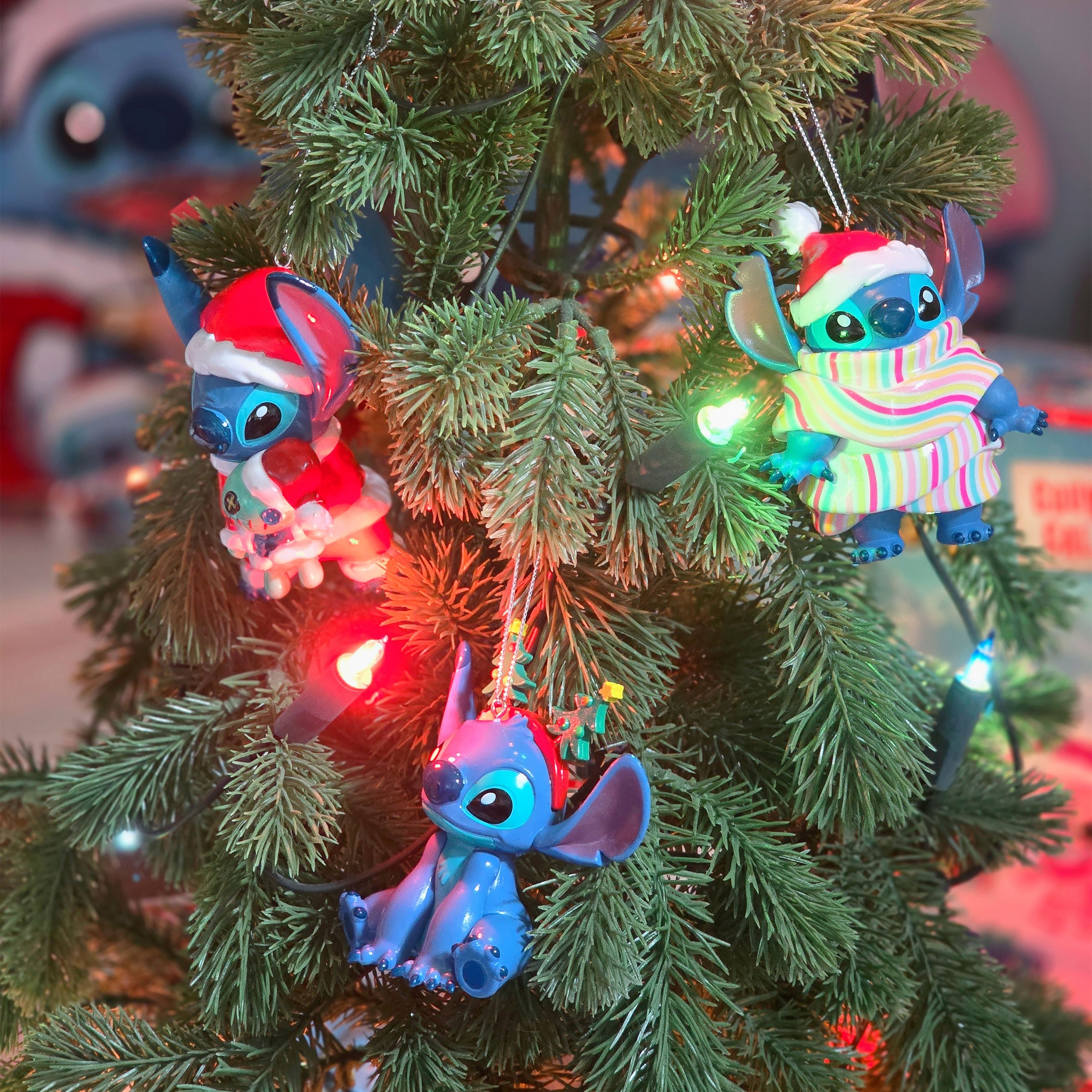 Zdjęcie produktu Ozdoba na choinkę Stitch z szalikiem - Lilo & Stitch