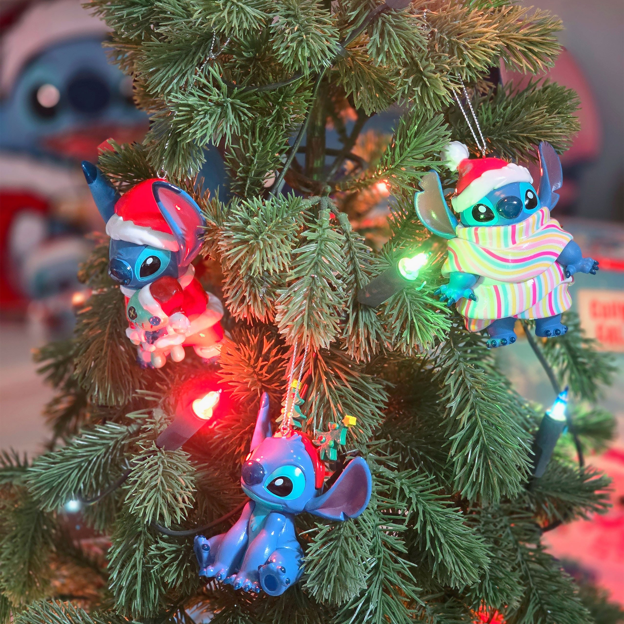 Zdjęcie produktu Ozdoba choinkowa Stitch siedzący - Lilo & Stitch