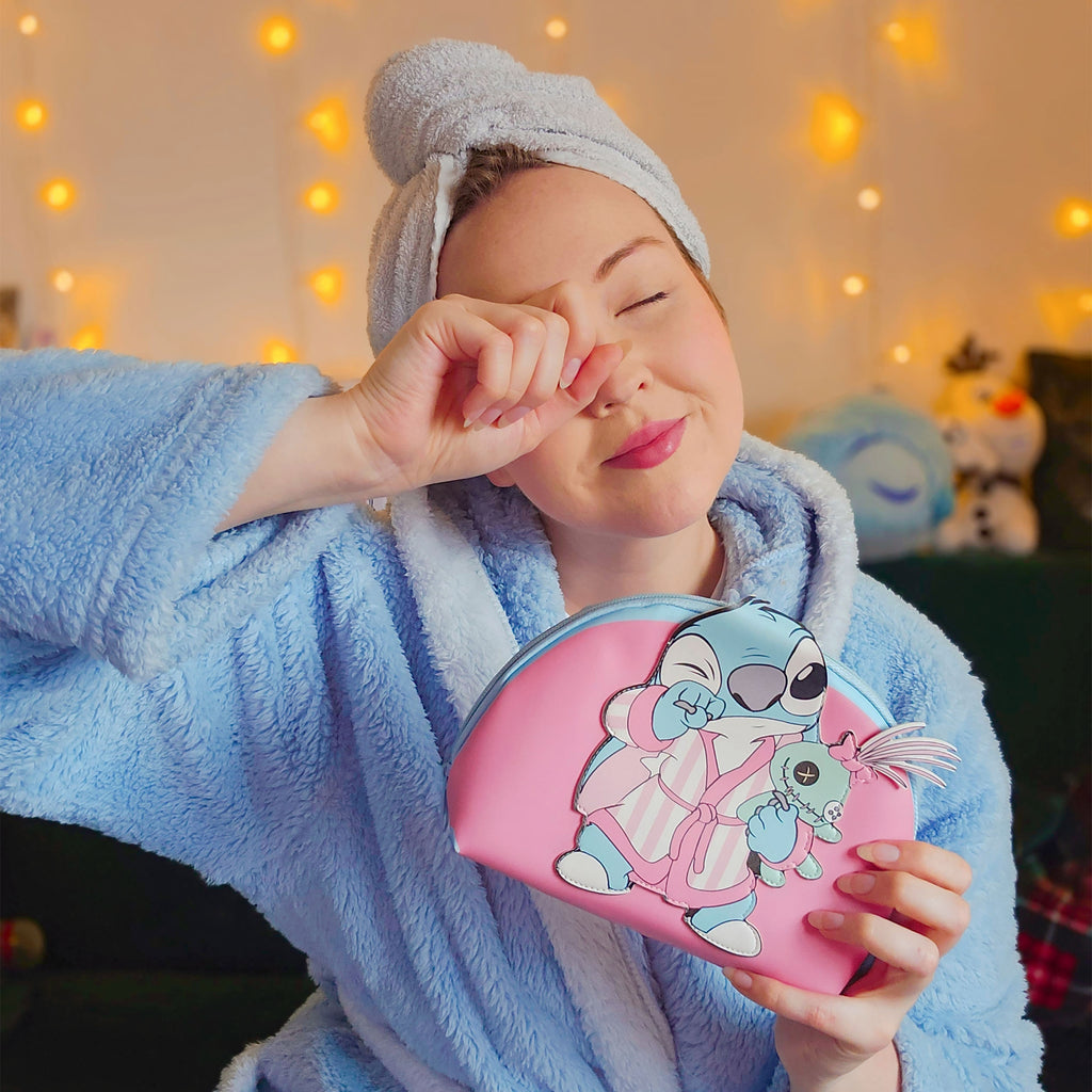 Zdjęcie produktu Kosmetyczka Stitch ze Scrump - Lilo & Stitch