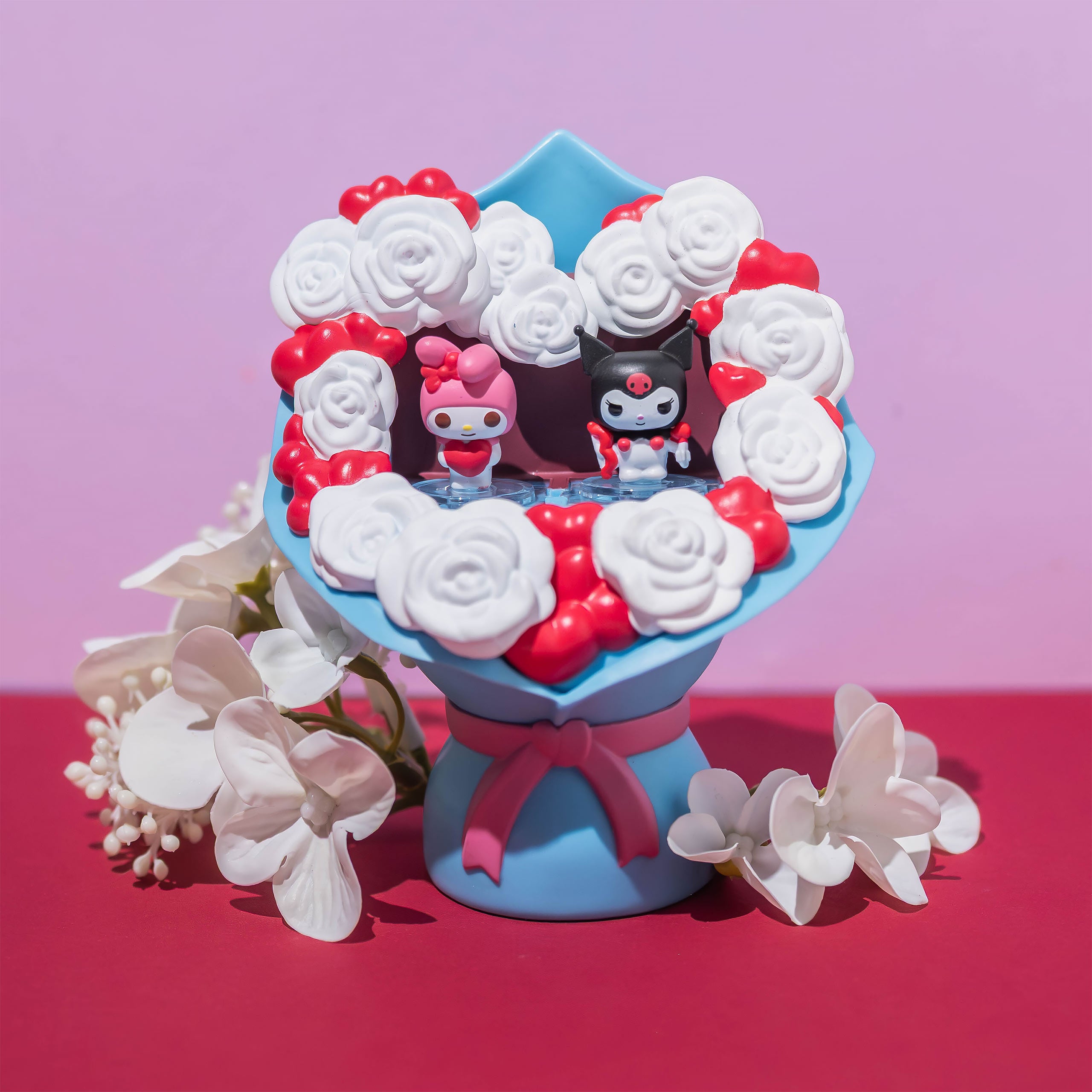 Zdjęcie produktu Hello Kitty and Friends Kuromi i Hello Kitty Valentines Funko Bitty Pop Bouquet - Sanrio