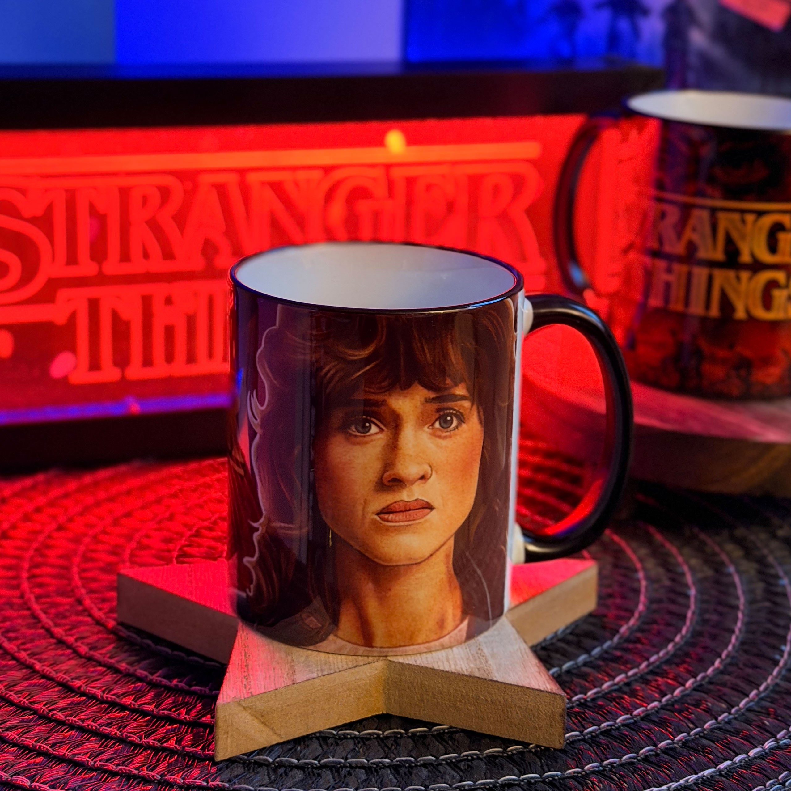 Zdjęcie produktu Kubek Nancy - Stranger Things Finałowy Sezon