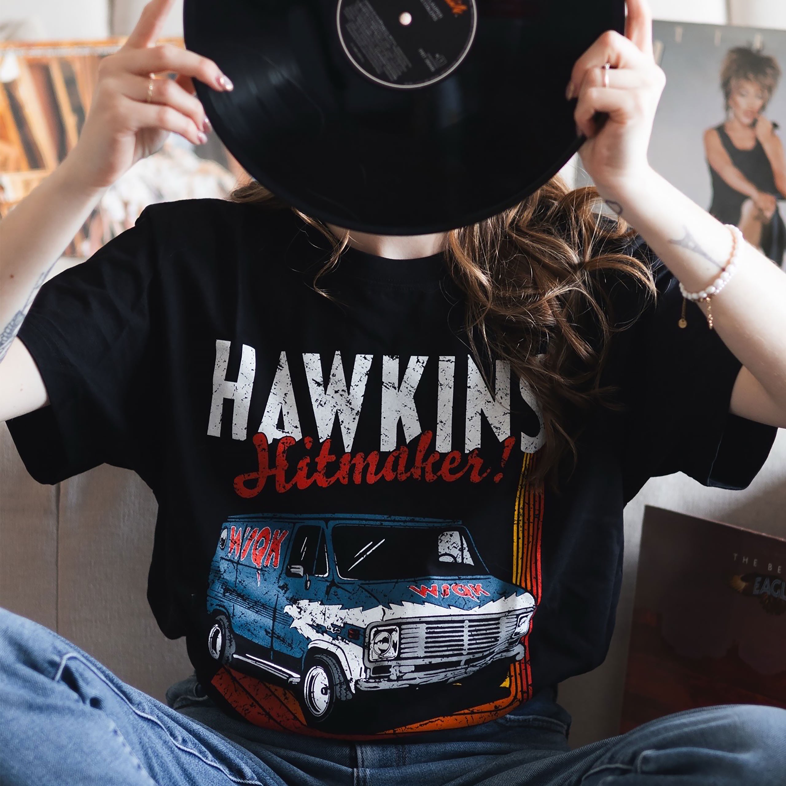 Zdjęcie produktu Stranger Things - T-shirt WSQK Hawkins Hitmaker