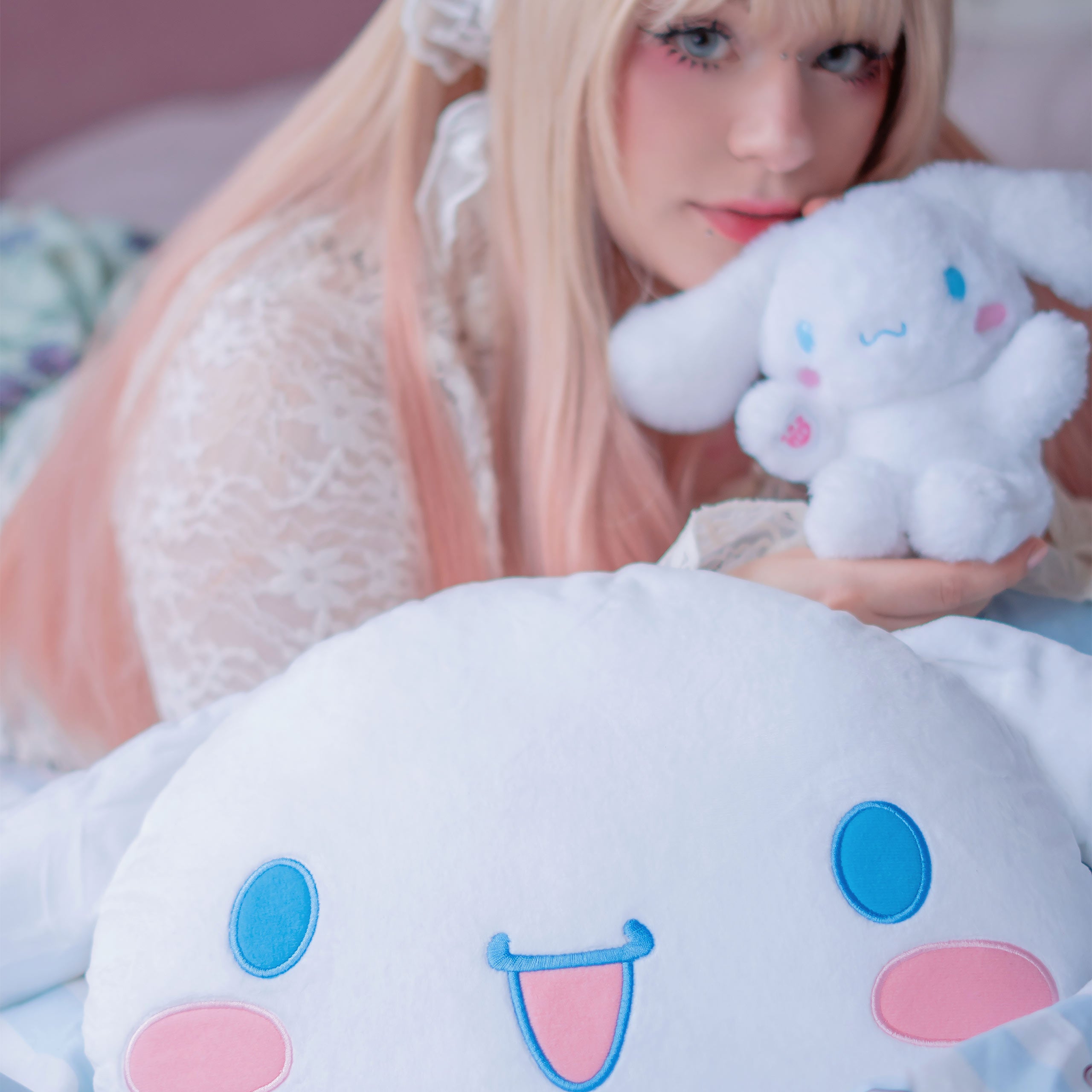 Zdjęcie produktu Hello Kitty and Friends - Poduszka 3D Cinnamoroll