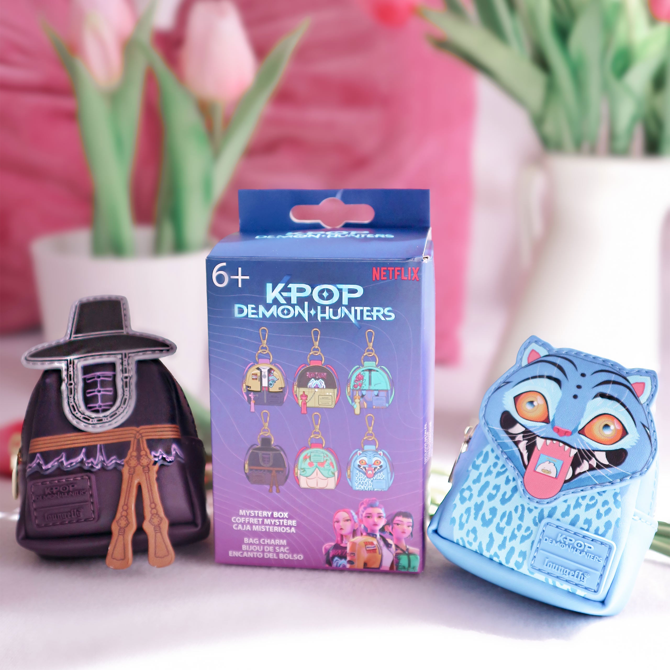 Zdjęcie produktu KPop Demon Hunters – Mystery brelok mini plecak Funko Loungefly