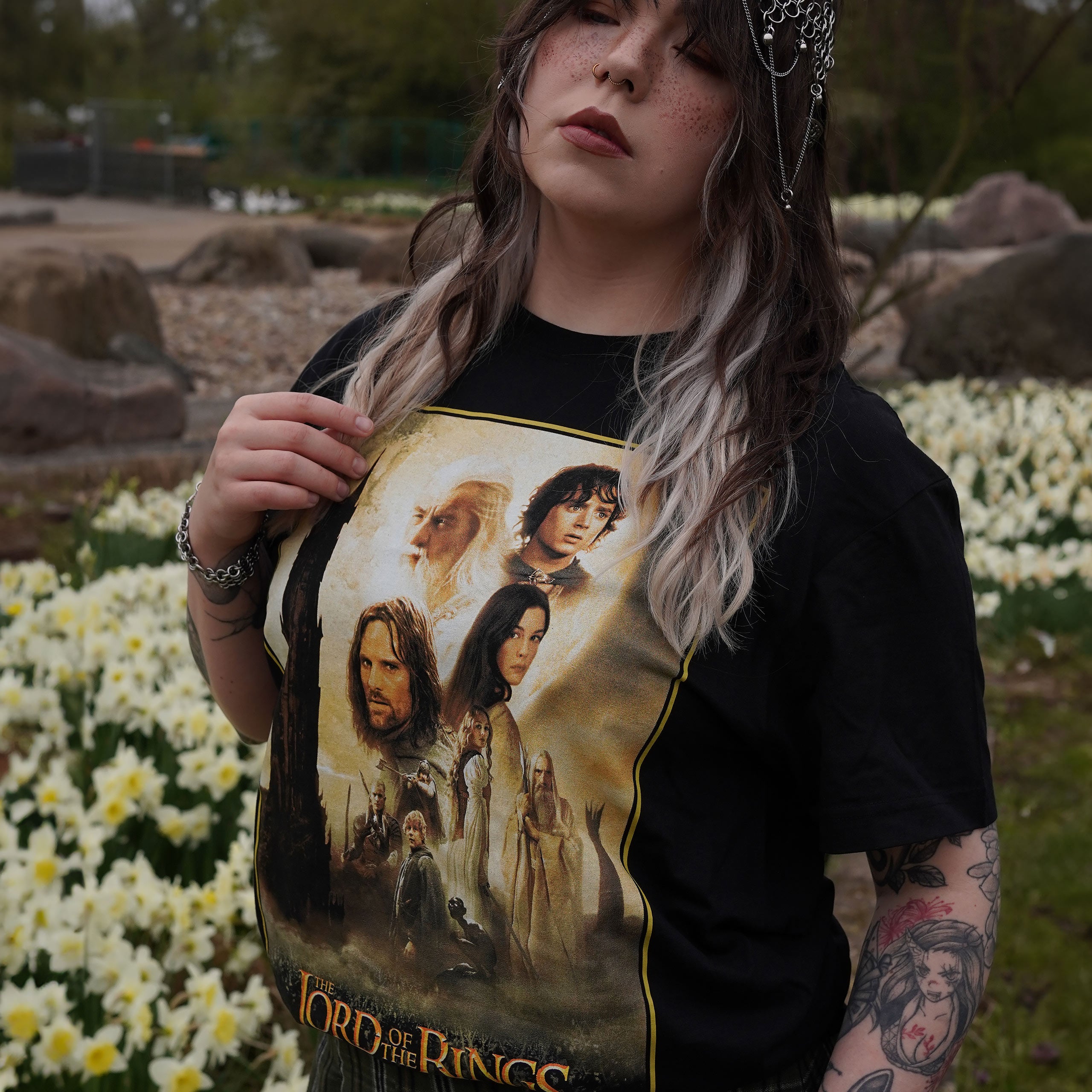Product image The Two Towers Poster T-Shirt - The Lord of the Rings