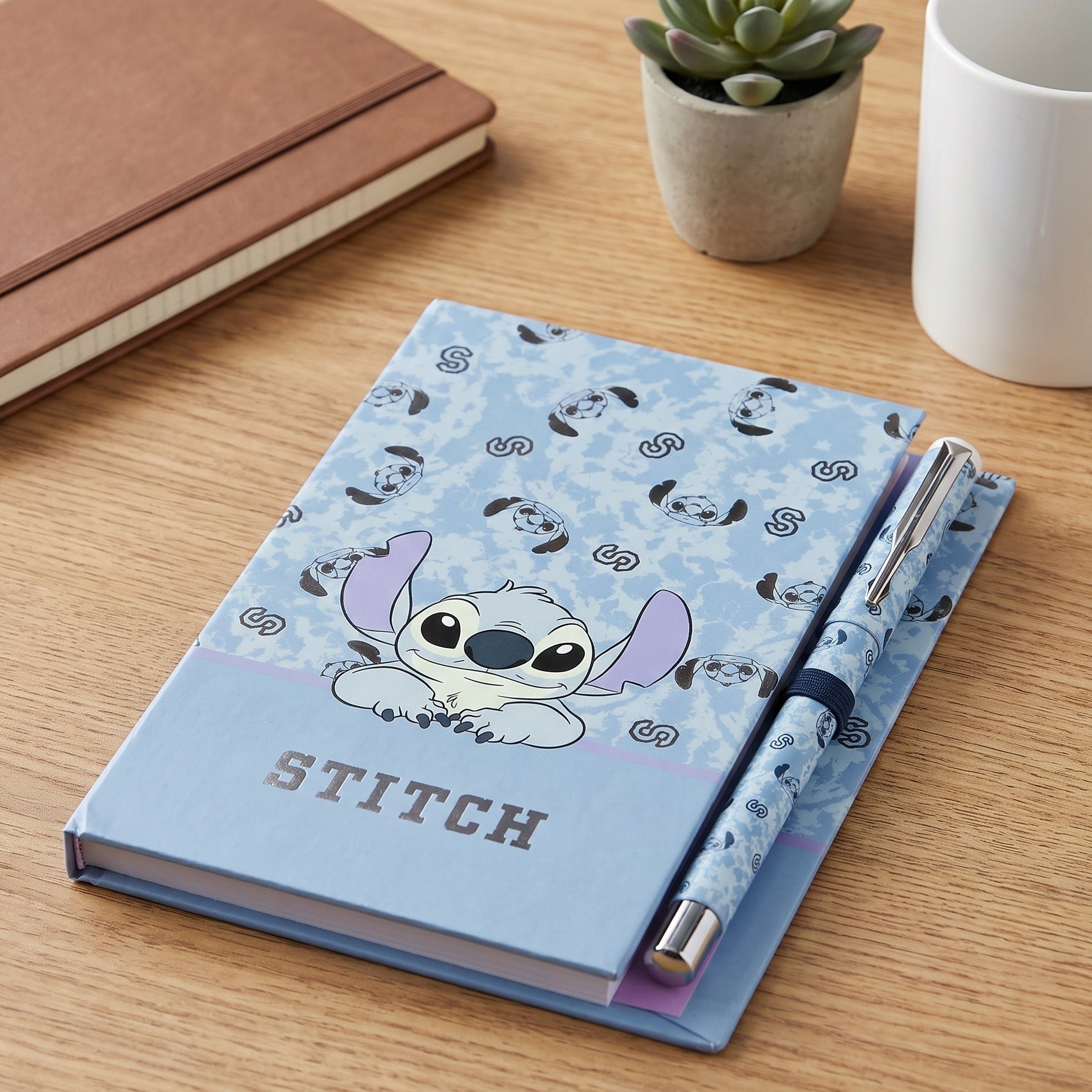 Zdjęcie produktu Zestaw notesów Stitch z długopisem - Lilo & Stitch