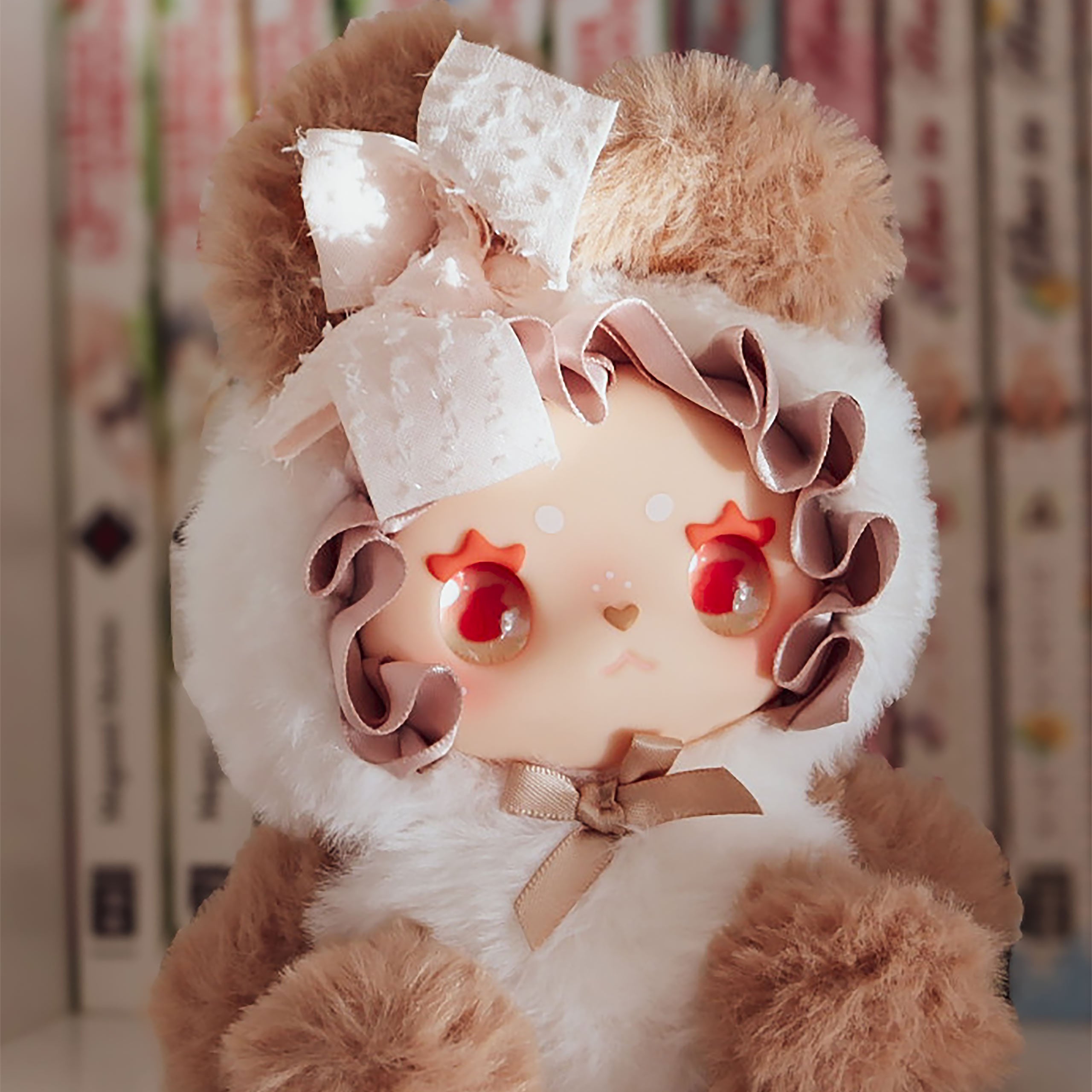 Zdjęcie produktu Eurotronics Lovely Emma - pluszowa figurka Mystery Bunny Alliance