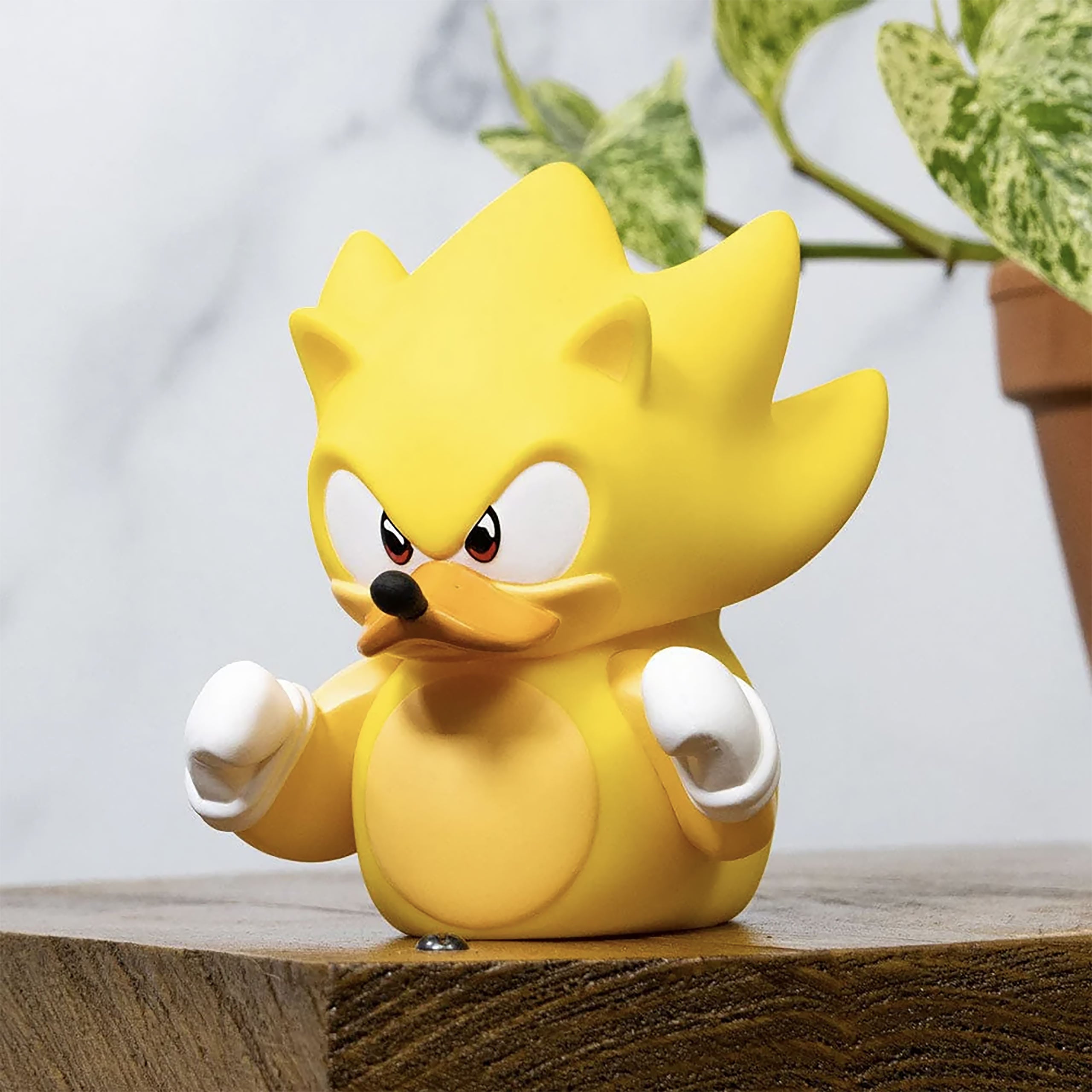 Zdjęcie produktu Sonic the Hedgehog – dekoracyjna kaczka Super Sonic TUBBZ