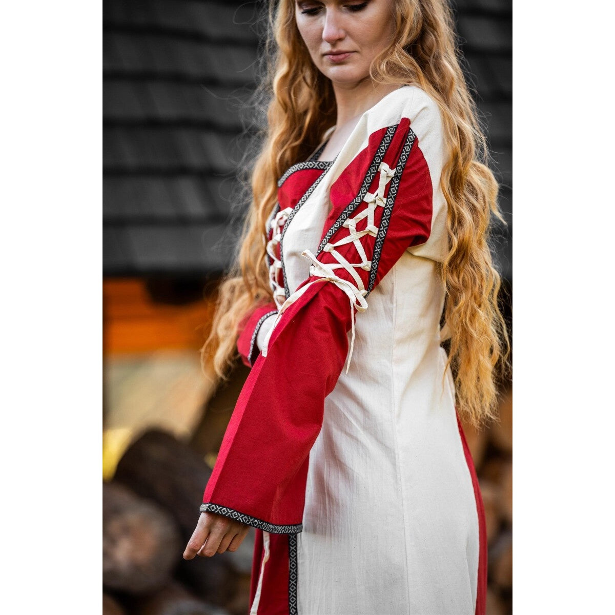 Product image Medieval Dress Amalia beige-red