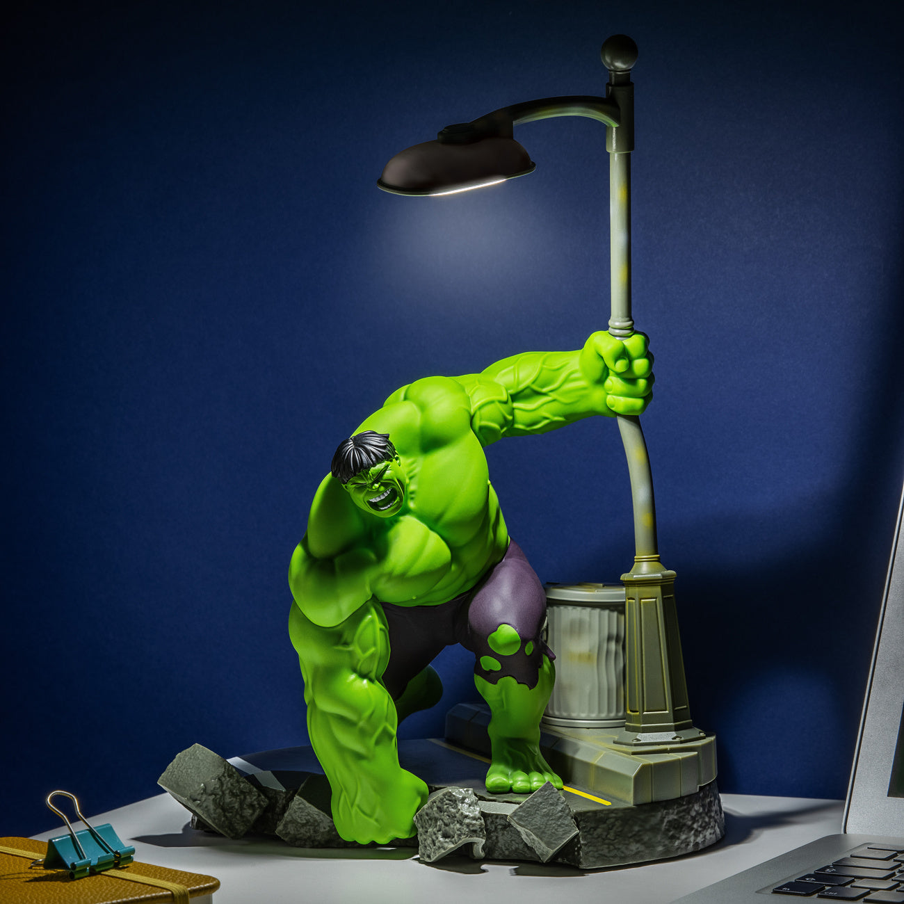 Zdjęcie produktu Hulk - Lampka stołowa