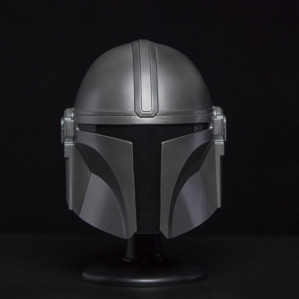 Zdjęcie produktu Star Wars – mini replika hełmu Mandalorianina na podstawce