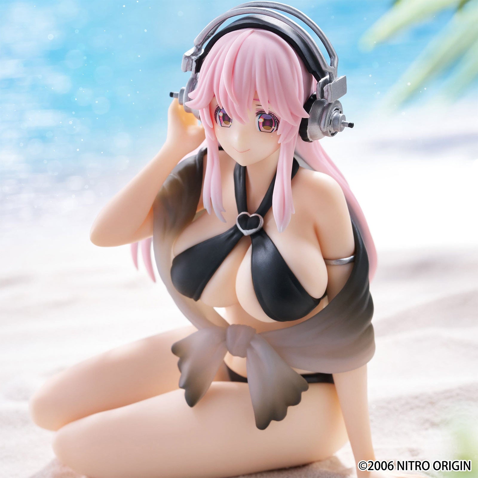 Zdjęcie produktu Super Sonico - Figurka Noodle Stopper Swimsuit Black Color Version