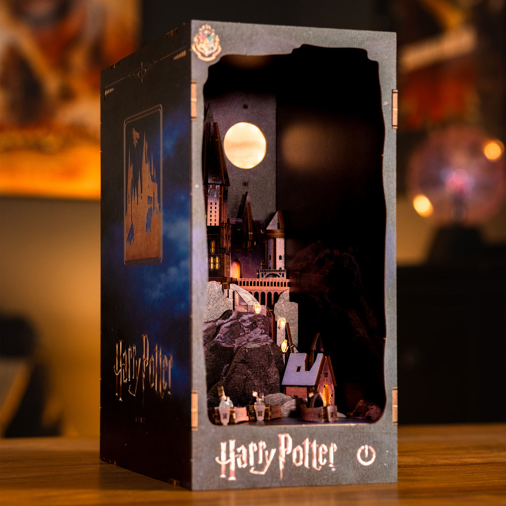 Zdjęcie produktu Harry Potter - drewniany model Nook Zamku Hogwart