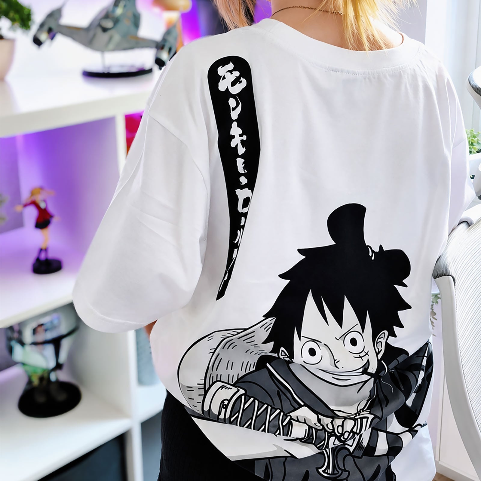 Zdjęcie produktu One Piece - Luﬀy Oversize T-shirt biały