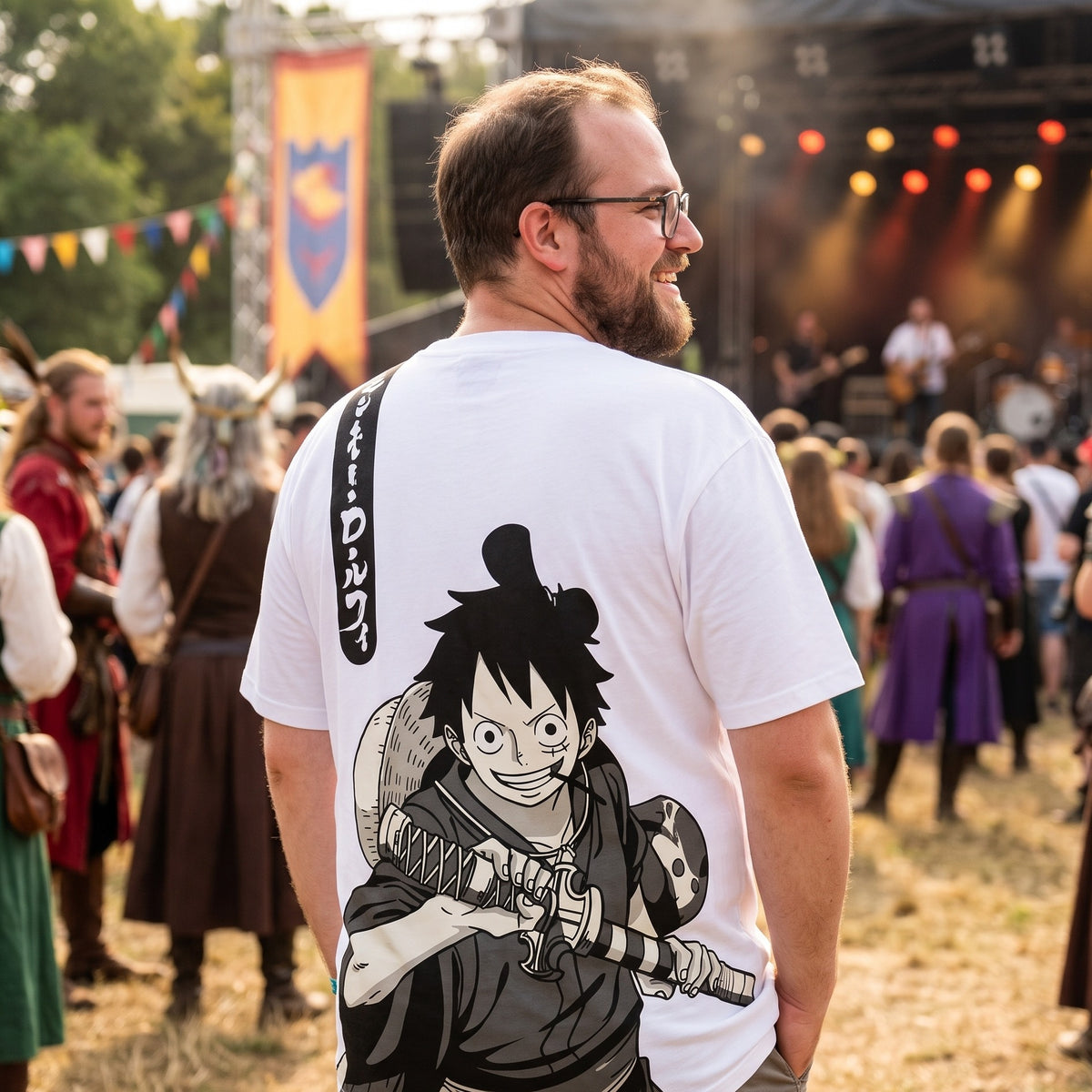 Zdjęcie produktu One Piece - Luﬀy Oversize T-shirt biały