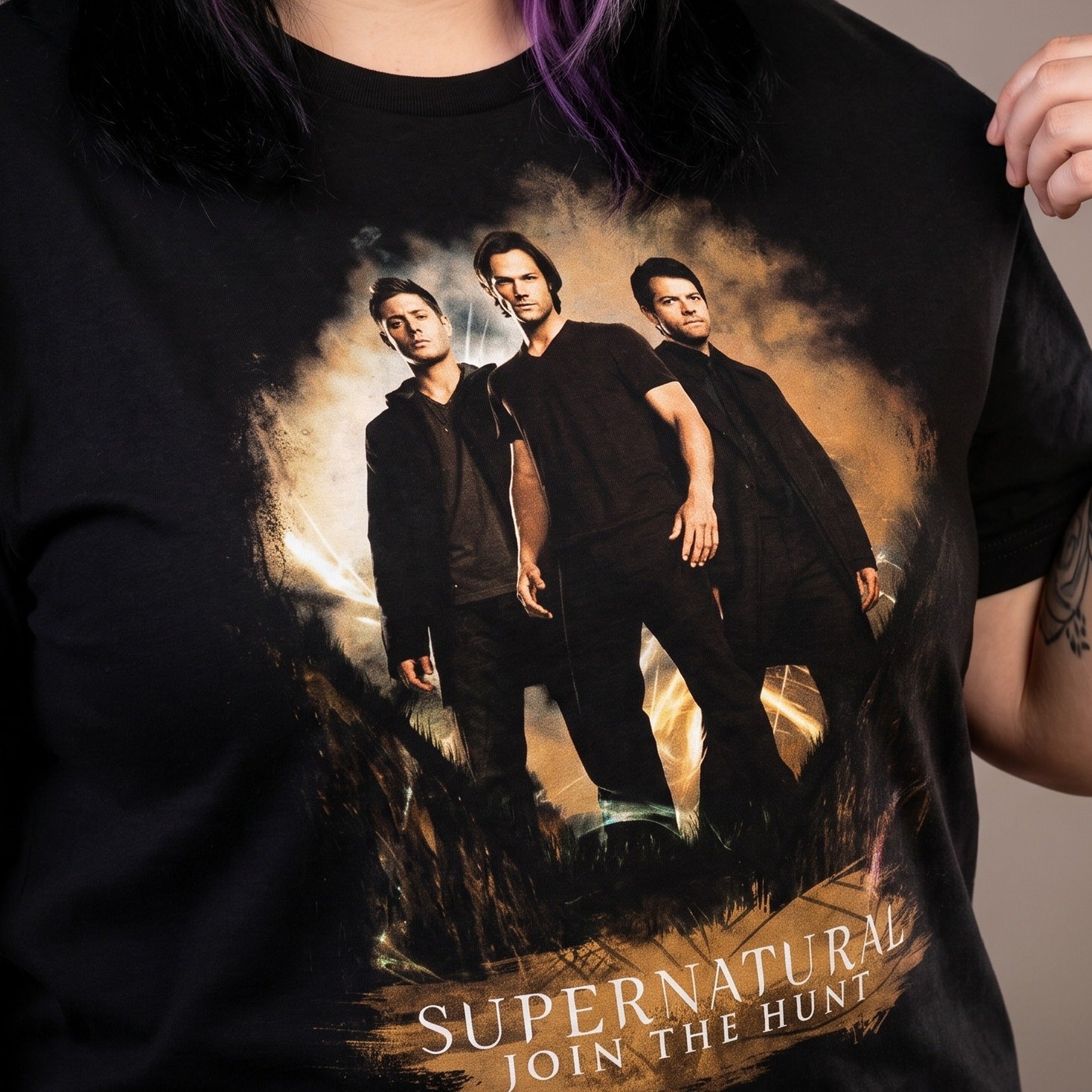 Zdjęcie produktu Supernatural – Koszulka z plakatem Join the Hunt
