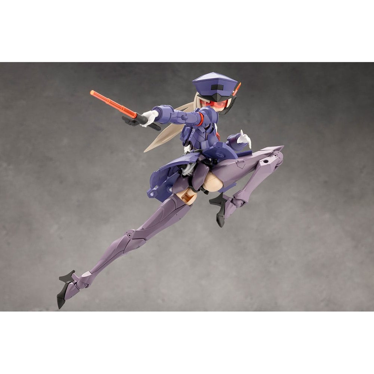 Product image Megalomaria Unlimited Universe – Valiant Model Kit Figure
