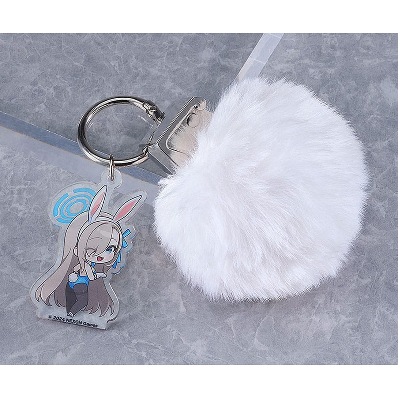 Zdjęcie produktu Blue Archive - akrylowy brelok do kluczy Asuna Rabbit Tail Grenade