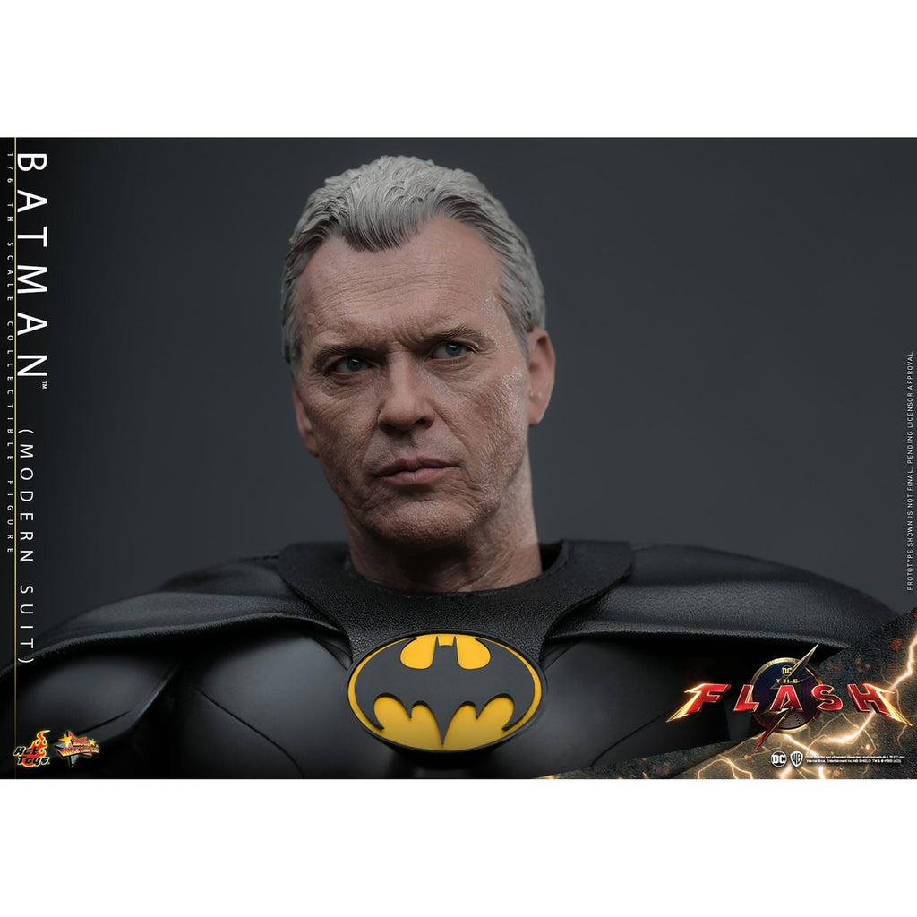 Zdjęcie produktu DC Comics: The Flash – Batman (nowoczesny kostium) figurka kolekcjonerska Masterpiece 1:6