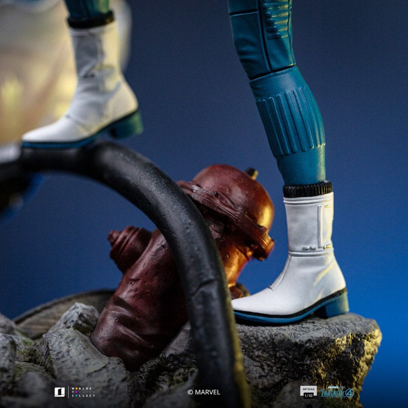 Zdjęcie produktu Fantastic Four Figura Art Scale 1/10 Invisible Woman i Franklin 28 cm