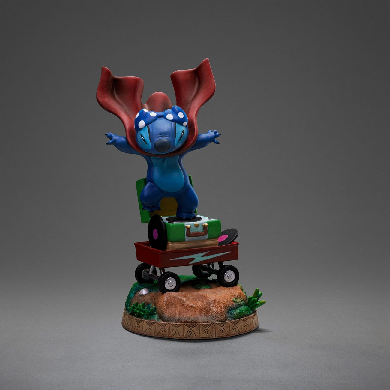 Zdjęcie produktu Lilo & Stitch Figurka Art Scale 1/10 Stitch Laundry 19 cm