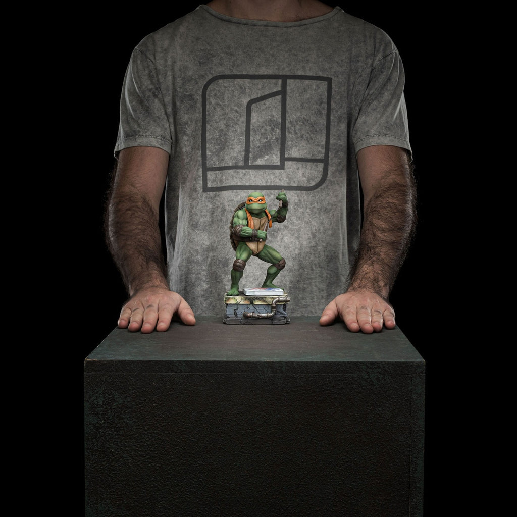 Zdjęcie produktu Teenage Mutant Ninja Turtles Figurka Art Scale 1/10 Michelangelo 19 cm