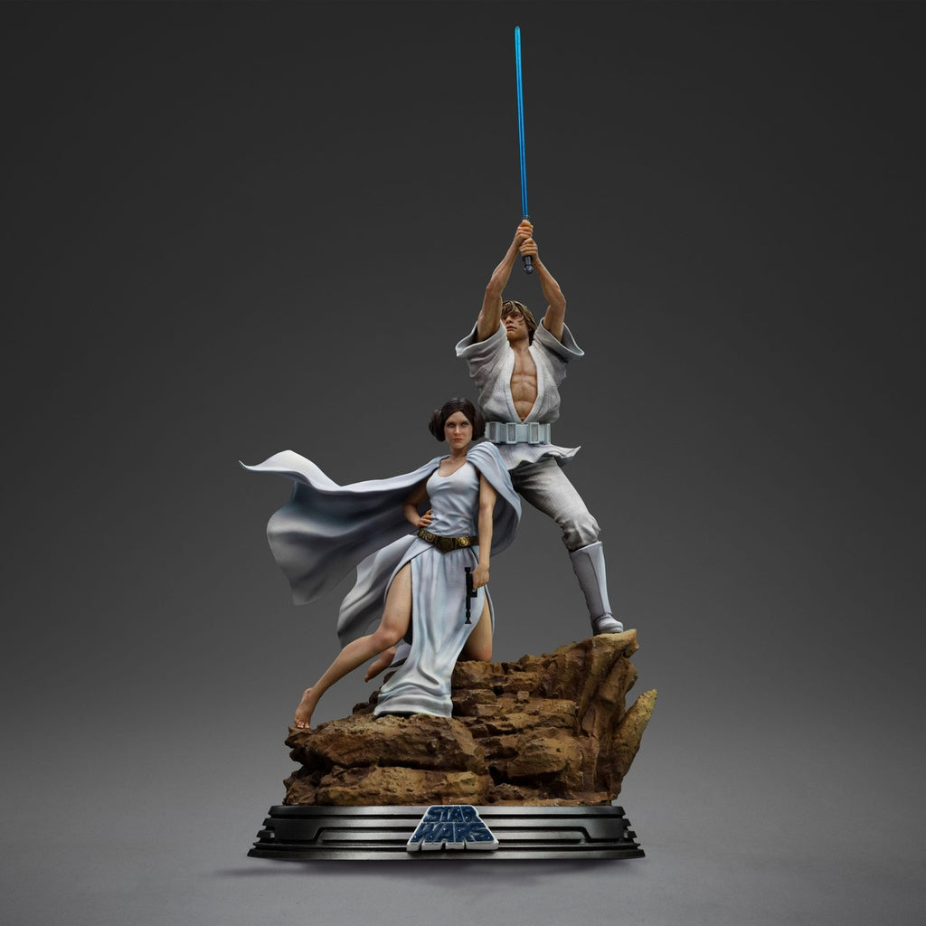 Zdjęcie produktu Star Wars Deluxe Art Scale Figura 1/10 Luke i Leia 41 cm