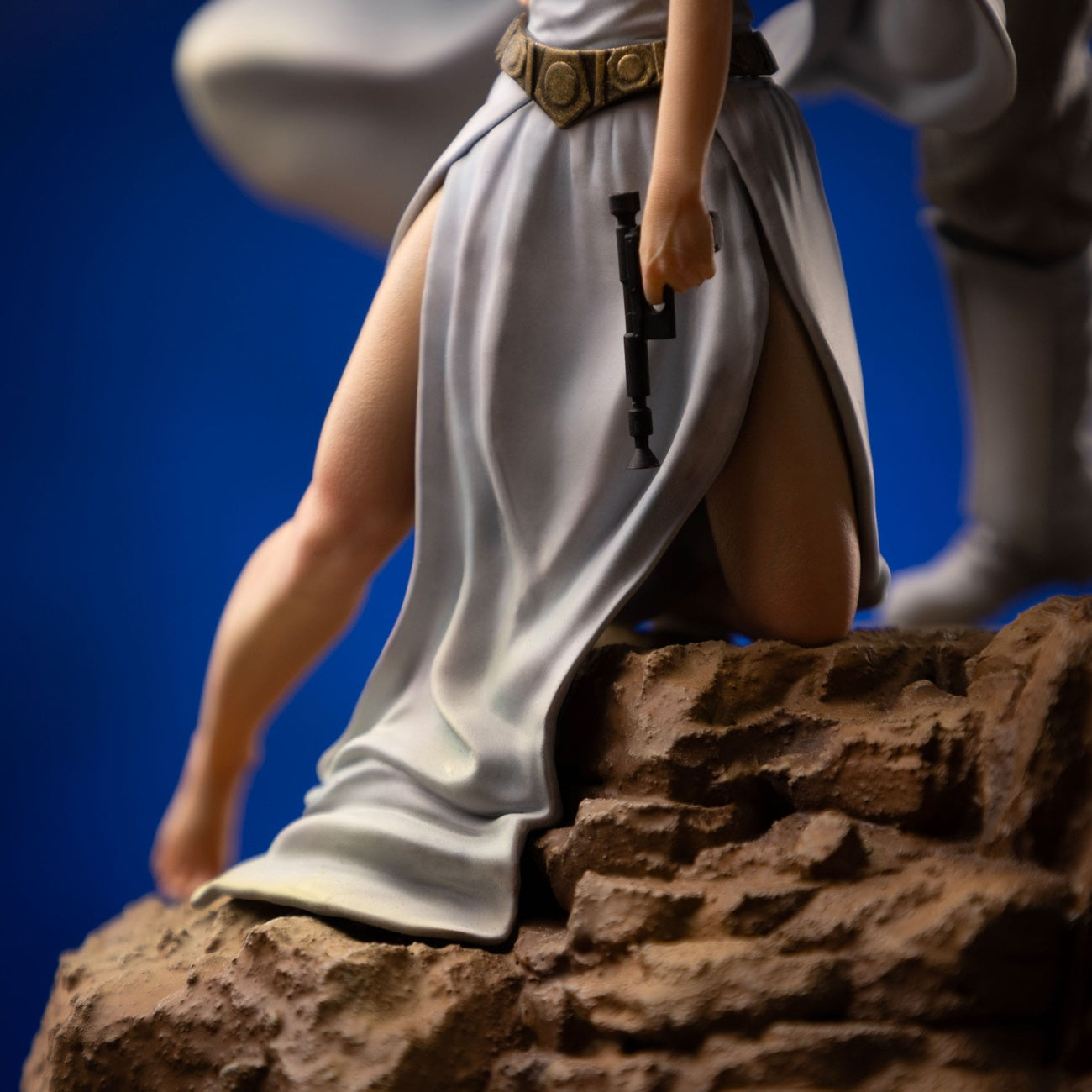 Zdjęcie produktu Star Wars Deluxe Art Scale Figura 1/10 Luke i Leia 41 cm