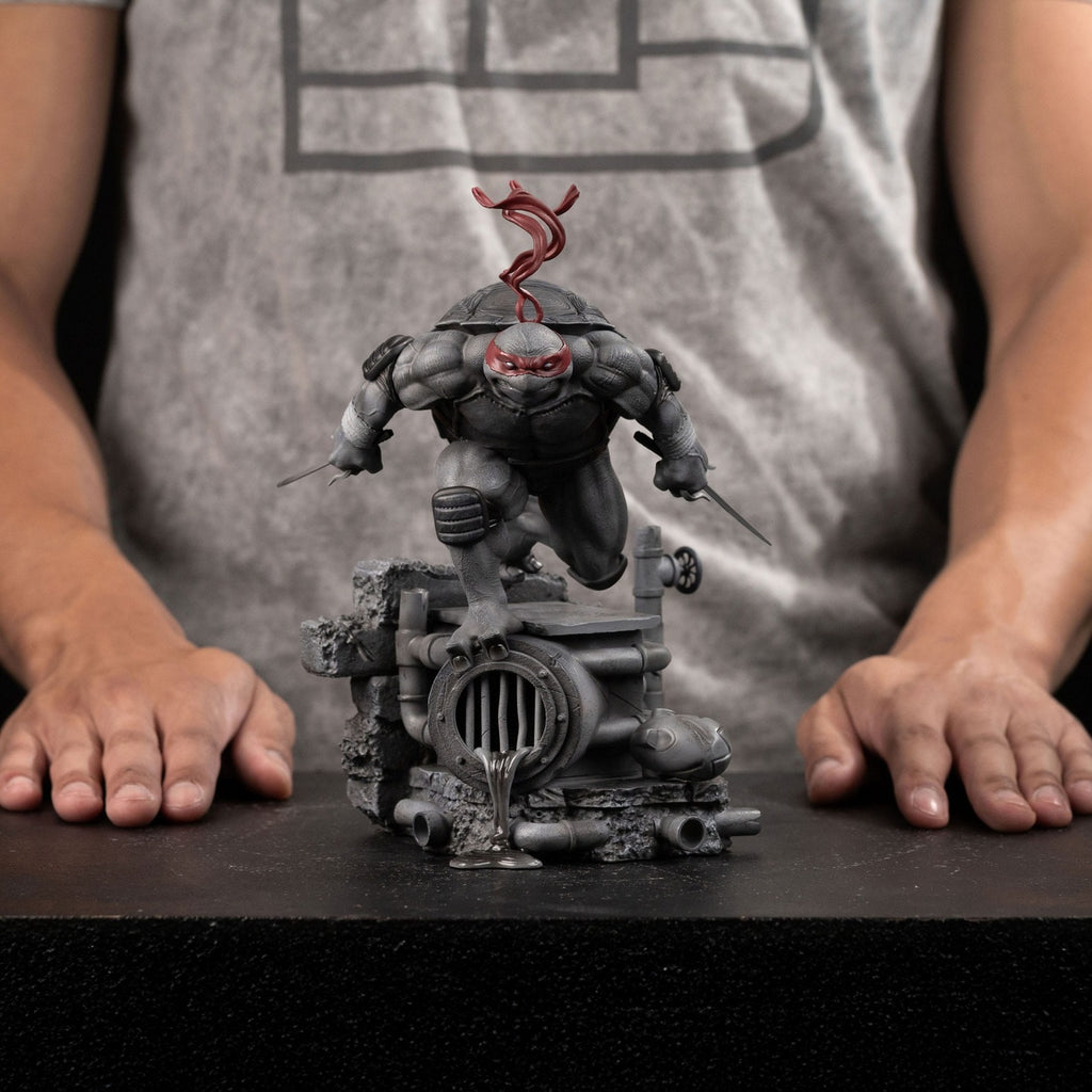 Zdjęcie produktu Teenage Mutant Ninja Turtles Figurka Art Scale 1/10 Raphael Wersja Czarna i Biała 26 cm heo exclusive