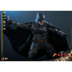 Product image The Flash Movie Masterpiece Action Figure with Vehicle 1/6 Batman & Batcycle Set 30 cm