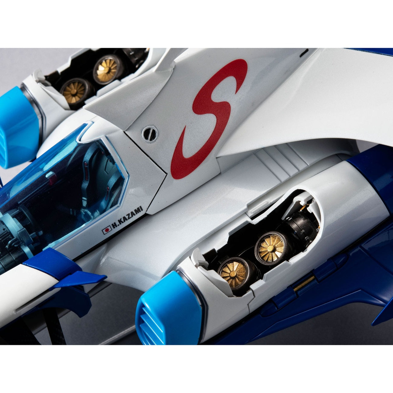 Zdjęcie produktu Future GPX Cyber Formula Pojazd 1/18 Variable Action Hi-Spec SIN V Asurada AKF-0/G 30 cm