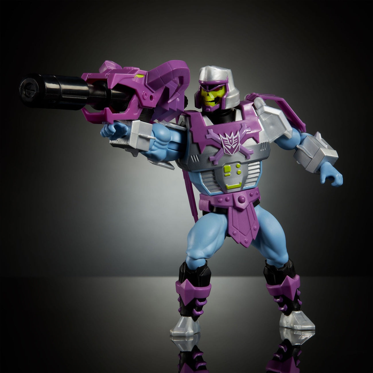 Zdjęcie produktu Figurka akcji Masters of the Universe x Transformers Megatron Armor Skeletor heo European Exclusive 14 cm