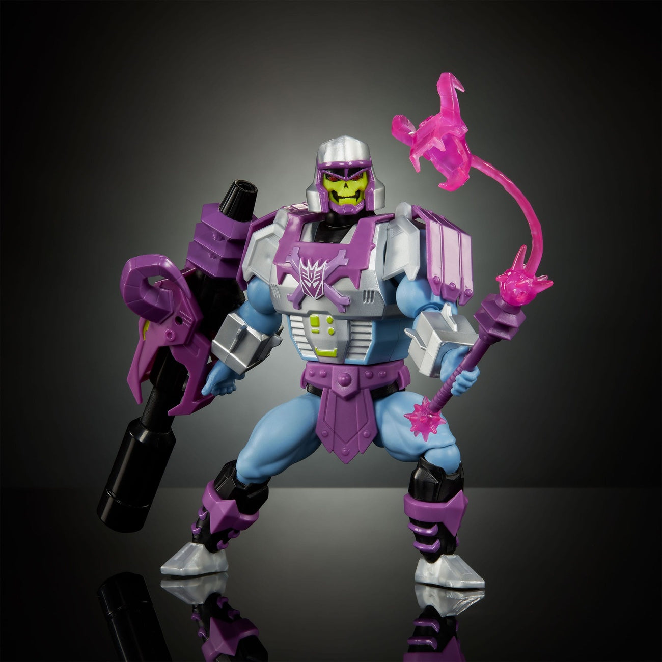 Zdjęcie produktu Figurka akcji Masters of the Universe x Transformers Megatron Armor Skeletor heo European Exclusive 14 cm