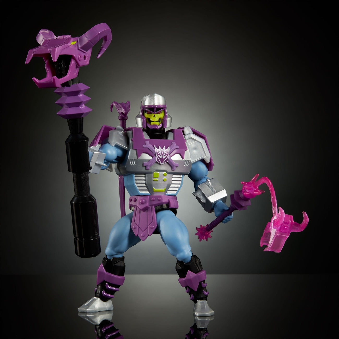 Zdjęcie produktu Figurka akcji Masters of the Universe x Transformers Megatron Armor Skeletor heo European Exclusive 14 cm