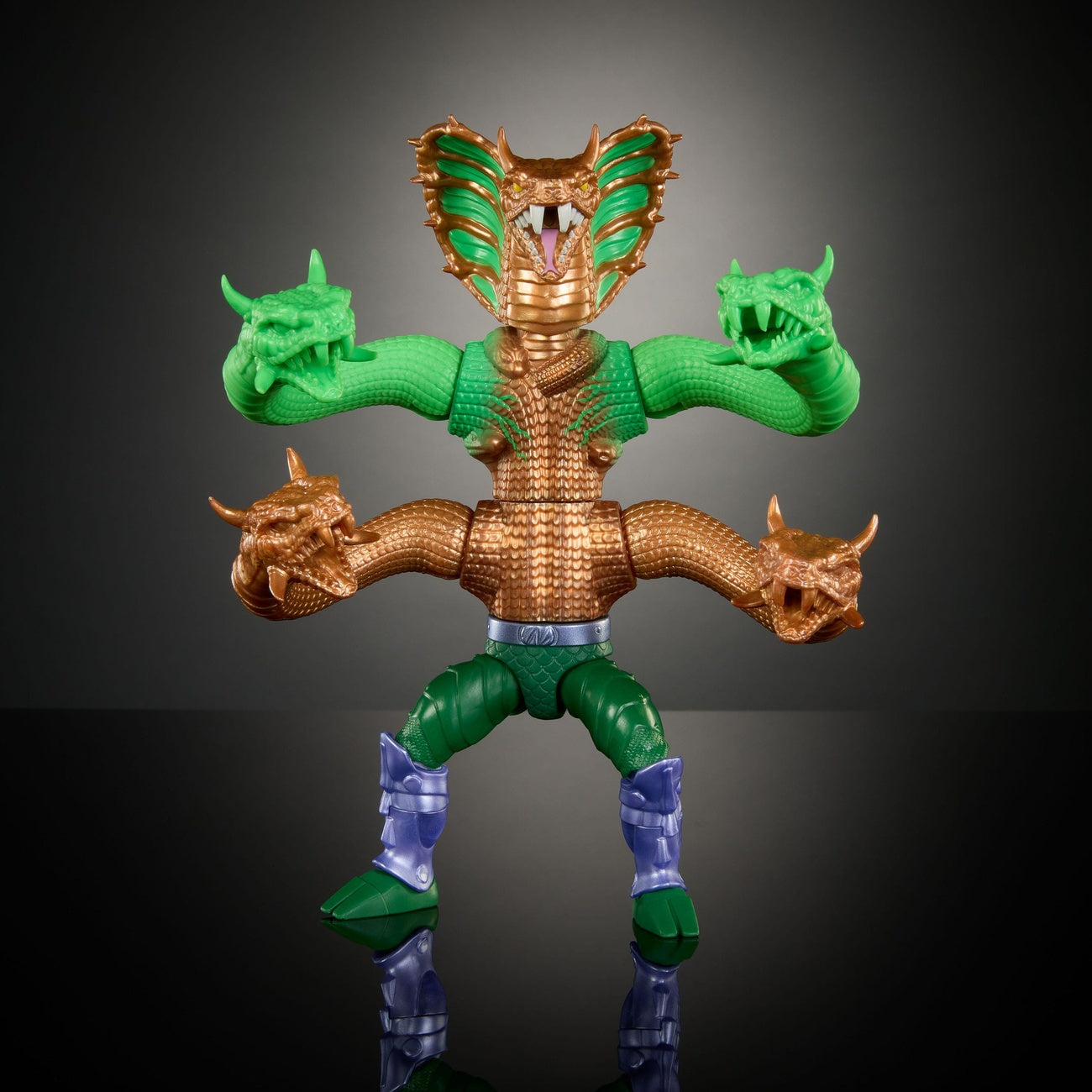Zdjęcie produktu MOTU x TMNT: Turtles of Grayskull figurka akcji Deluxe King Hiss 14 cm