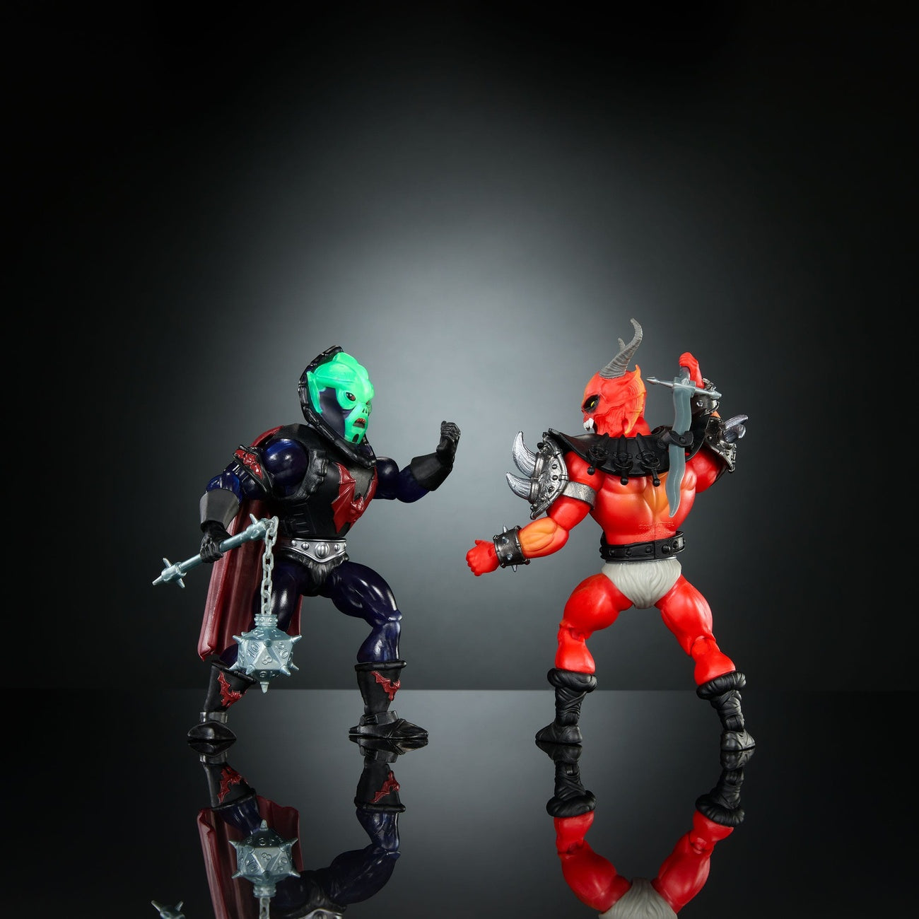 Zdjęcie produktu Masters of the Universe x Stranger Things Origins Zestaw 2 figurek akcji Hordak i Hellfire-Man 14 cm