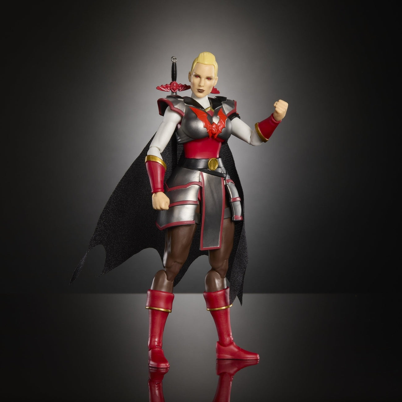 Zdjęcie produktu Masters of the Universe Masterverse figurka akcji New Etheria: Adora 18 cm