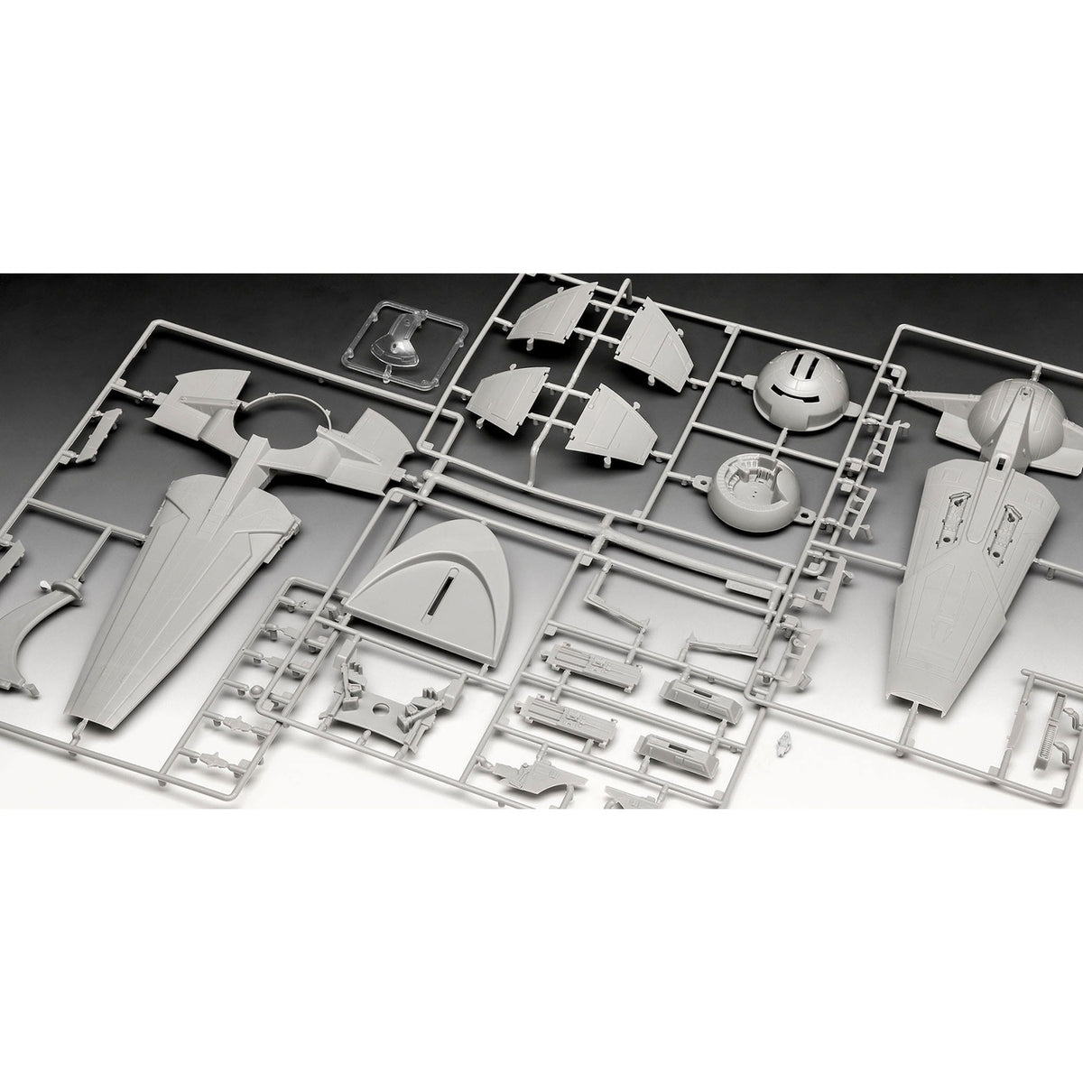 Zdjęcie produktu Star Wars Część I zestaw prezentowy modelu 1/120 Sith Infiltrator Dartha Maula 22 cm