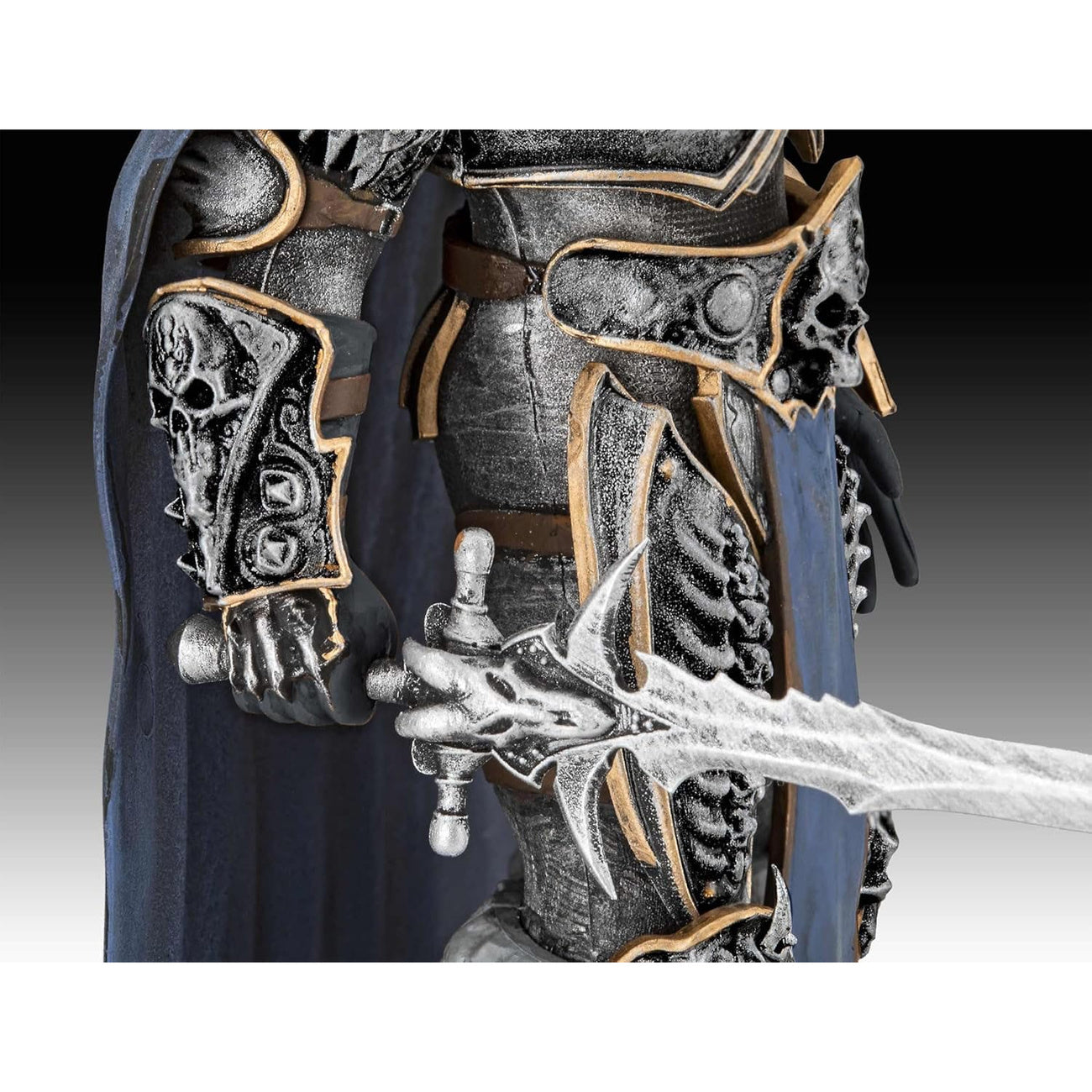 Zdjęcie produktu World of Warcraft Zestaw modelarski Zestaw prezentowy 1/16 The Lich King 13 cm