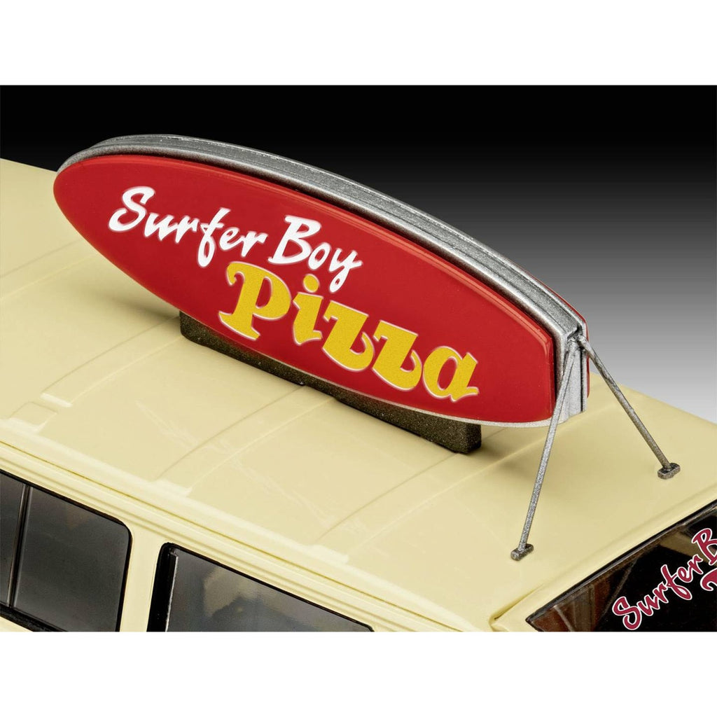 Zdjęcie produktu Stranger Things Zestaw modelarski 1:25 VW T3 Bus Surfer Boy 19 cm