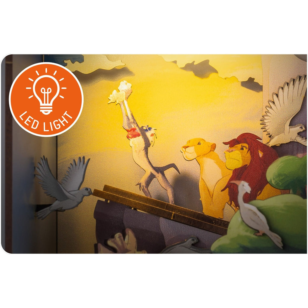 Zdjęcie produktu Disney Tiny Adventures Book Nook mini-diorama Król Lew 23 cm