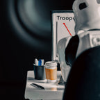 Zdjęcie produktu Original Stormtrooper - Slave to the Wage Diorama