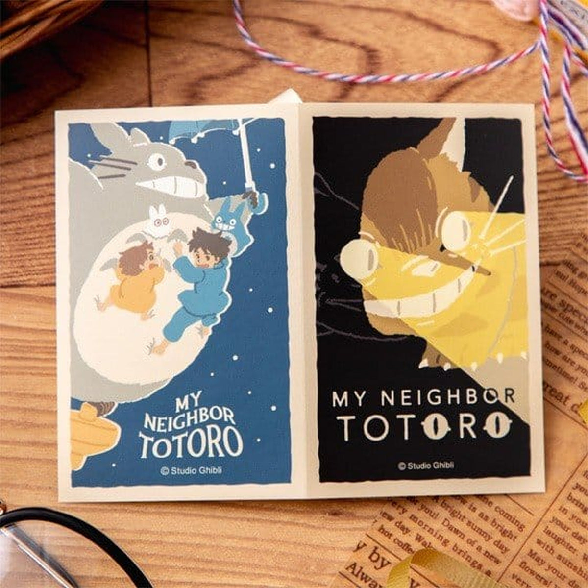 Zdjęcie produktu Mój sąsiad Totoro Naklejka Catbus i Latający Totoro Retro