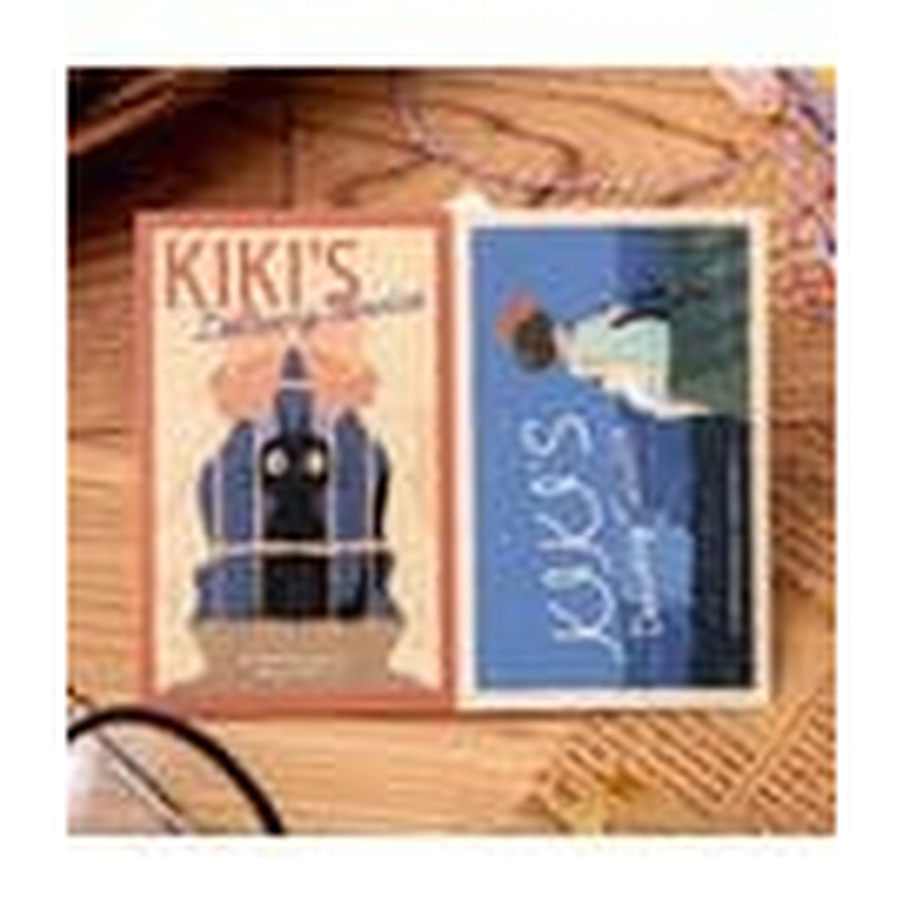 Zdjęcie produktu Podniebna poczta Kiki Naklejka Kiki i Jiji Retro