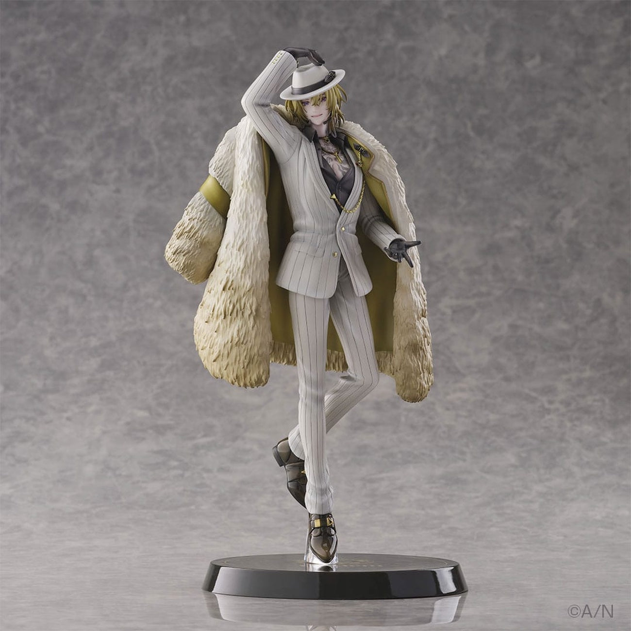 Zdjęcie produktu Nijisanji Figurka PVC 1/7 Luca Kaneshiro 30 cm