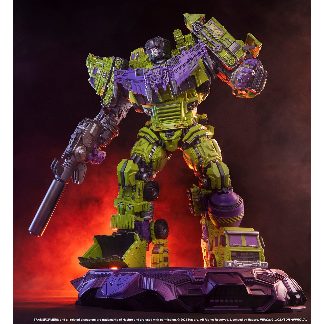 Product image Transformers Museum Scale Statue Devastator 114 cm