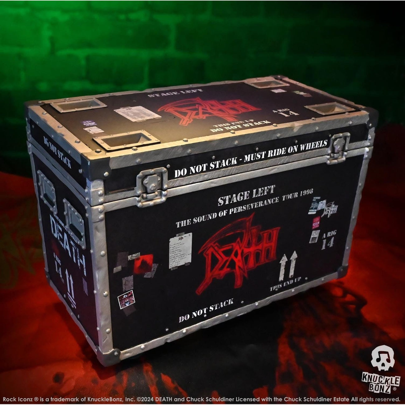 Zdjęcie produktu Death Rock Ikonz On Tour Figurka Road Case i Tło Sceniczne Zestaw The Sound of Perseverance Tour 1998