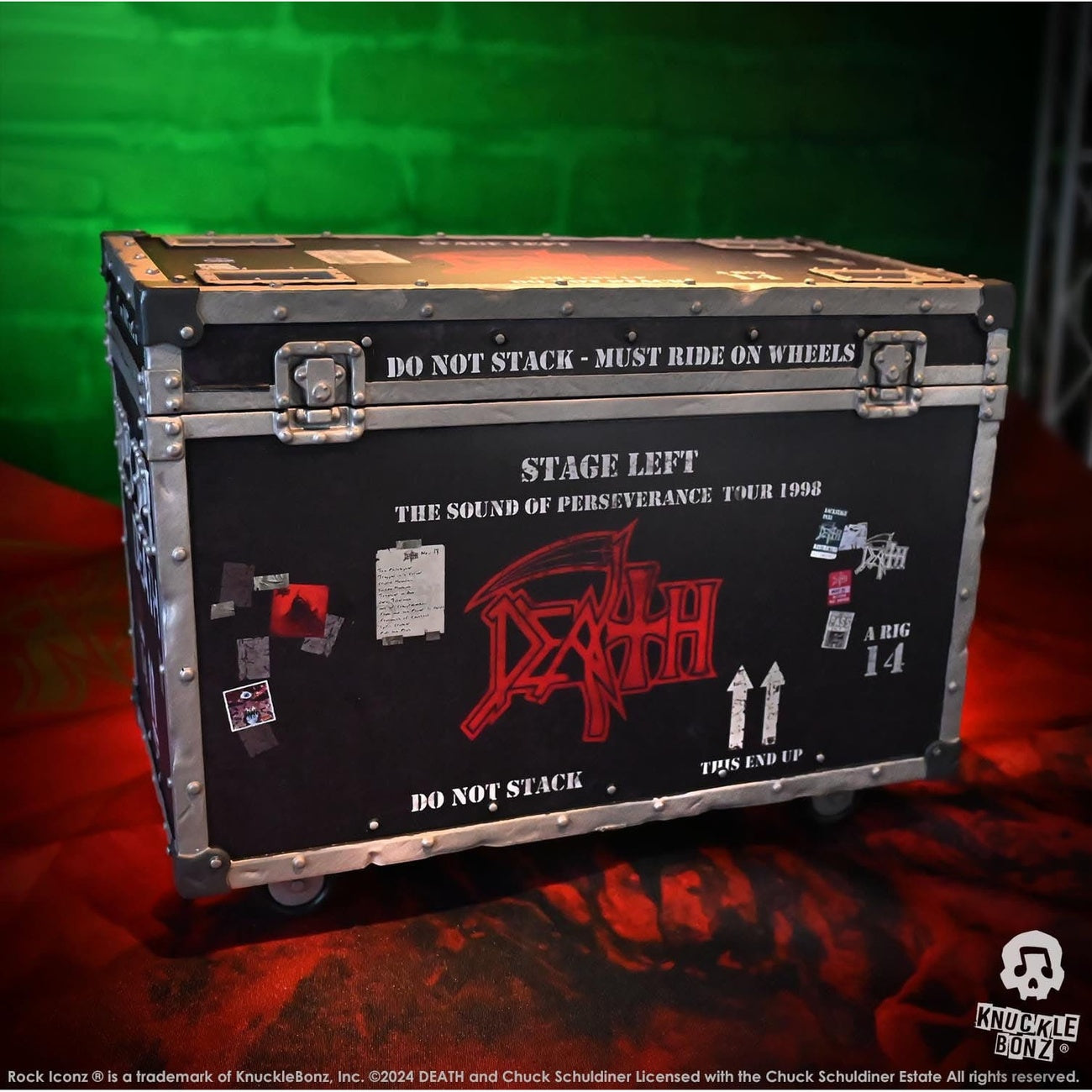 Zdjęcie produktu Death Rock Ikonz On Tour Figurka Road Case i Tło Sceniczne Zestaw The Sound of Perseverance Tour 1998